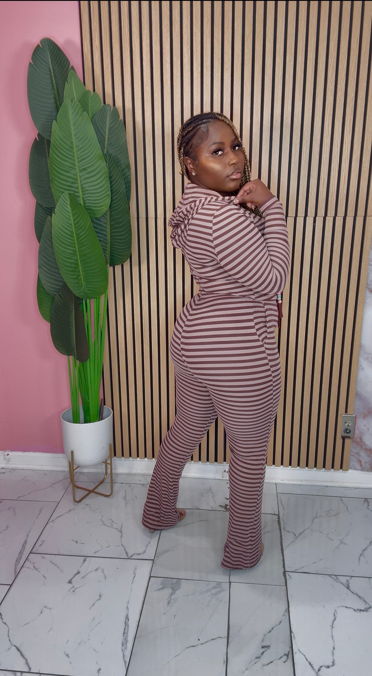 Out Of Line Set